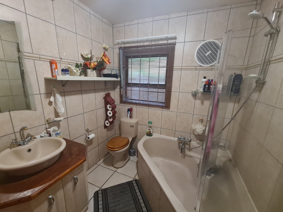 3 Bedroom Property for Sale in Eureka Free State